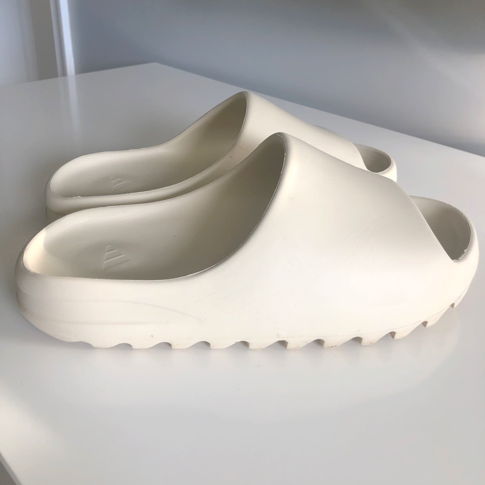 YEEZY SLIDE — ORIGINAL BONE